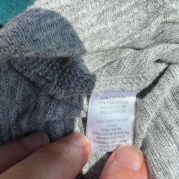 Bow Detail LOFT Tee - Picture 6 of 7